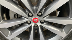 Jaguar F-Pace 2.0 D200 R-Dynamic SE 5dr Auto AWD Diesel Estate